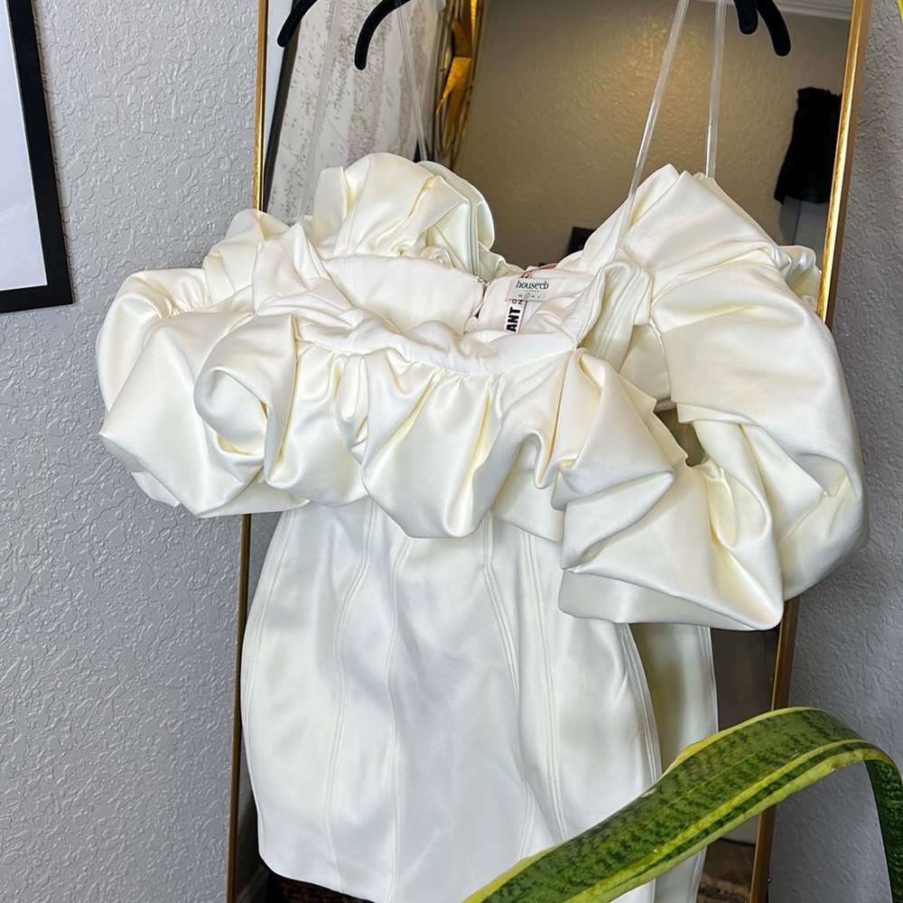 House of CB ‘Selena’ Ivory Satin Ruffle Strapless Mini Dress NWT - Picture 9 of 12